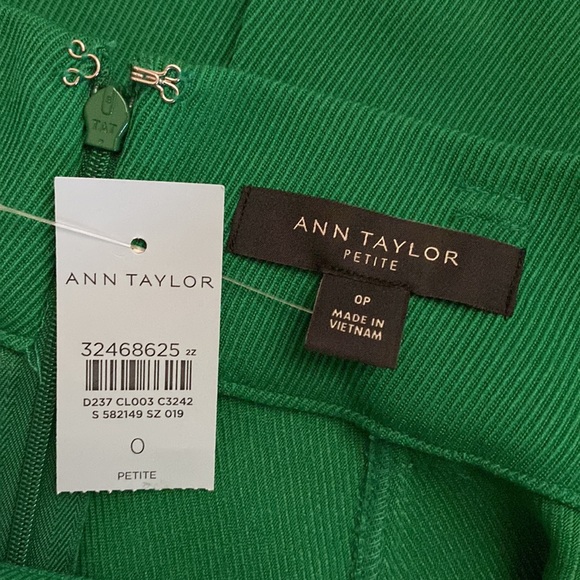 Ann Taylor Belted Seamed Pencil Skirt Kelly Green - Picture 8 of 9
